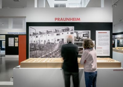 Eindrücke der Ausstellung NEUER MENSCH, NEUE WOHNUNG \ Foto: Moritz Bernoully