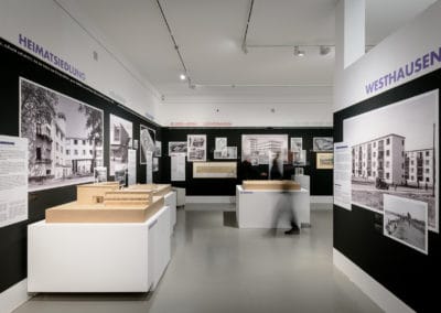 Eindrücke der Ausstellung NEUER MENSCH, NEUE WOHNUNG \ Foto: Moritz Bernoully