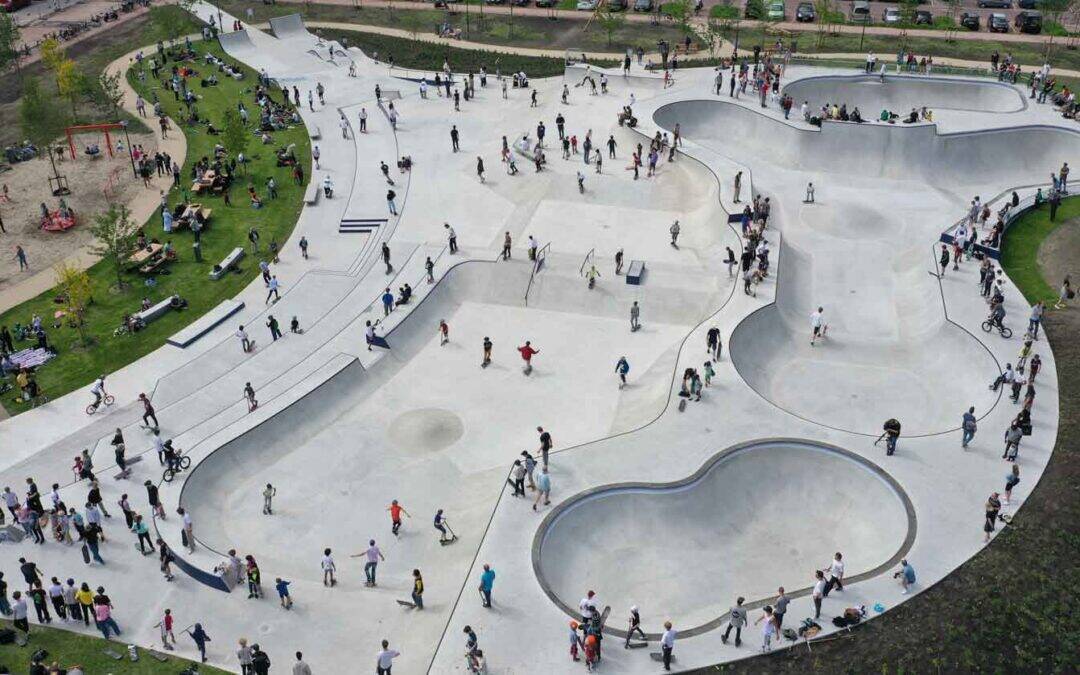 CITY IS SPORTS — CITIES IN MOTION:  EUROPEAN PROJECTS AND EXAMPLES